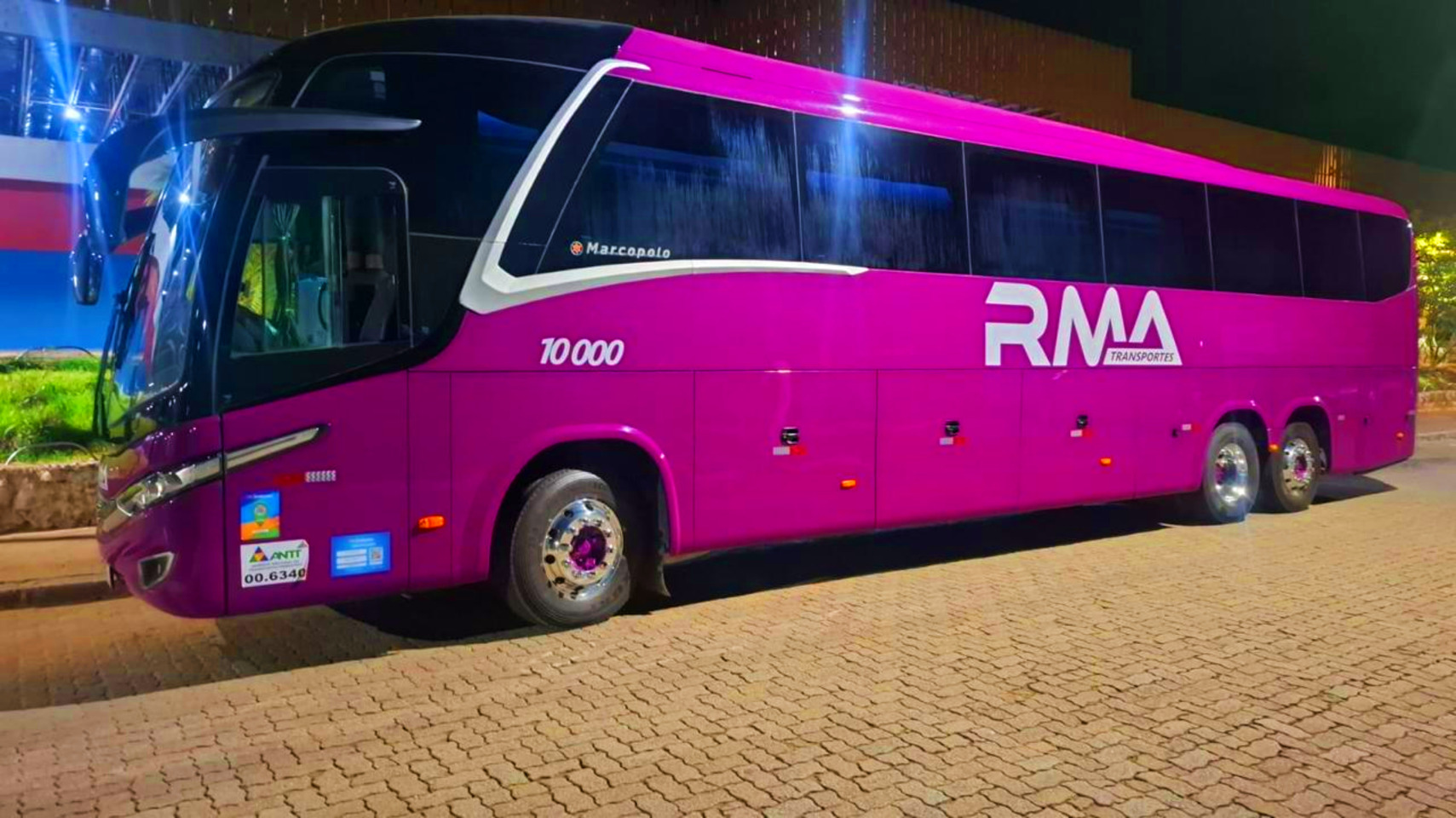 Ônibus de turismo 3